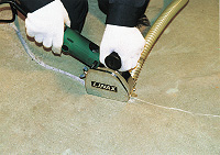 Perform a dustless grooving / cutting operation. 