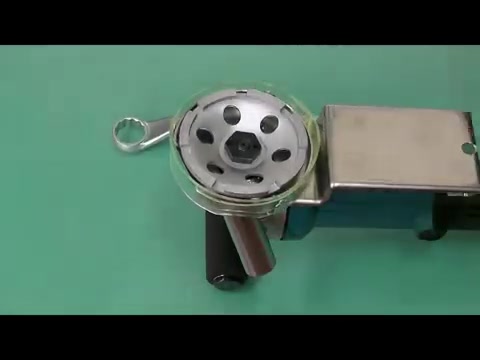 六角ロックナットで締め付ける4